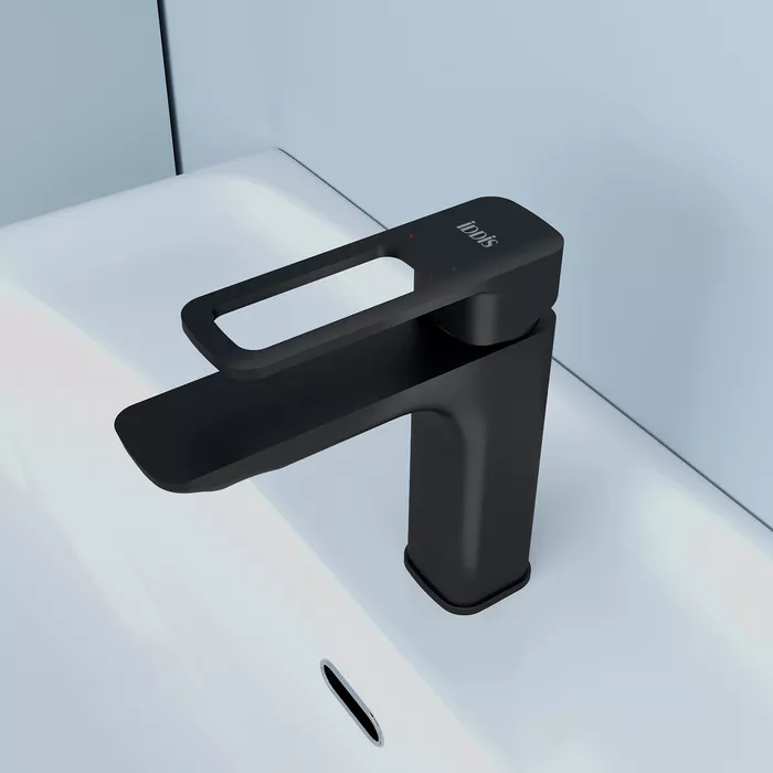 Смеситель для раковины IDDIS Слайд черный SLIBL00i01