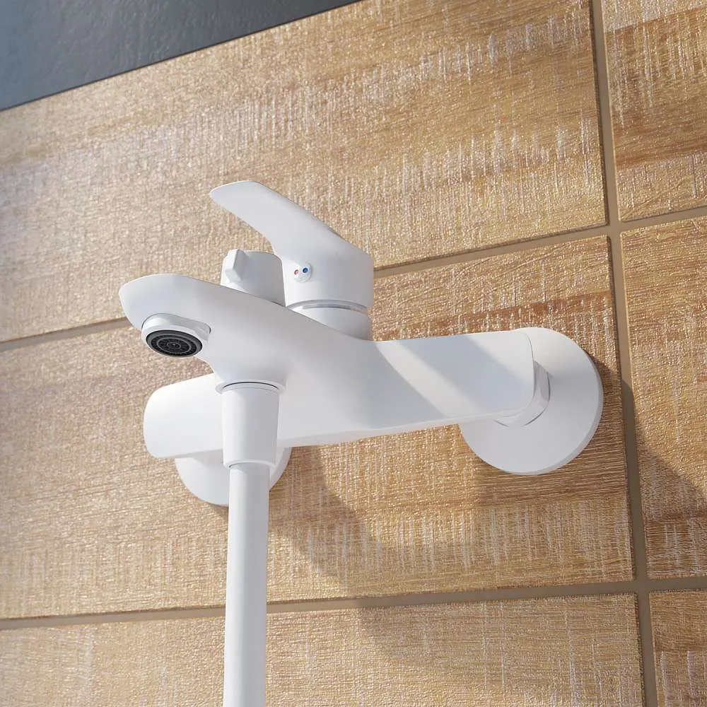 Смеситель для ванны IDDIS Рэй белый RAYWT02i02