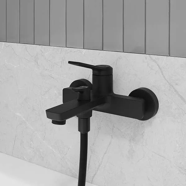 Смеситель для ванны IDDIS Parker черный матовый PARBL02i02WA