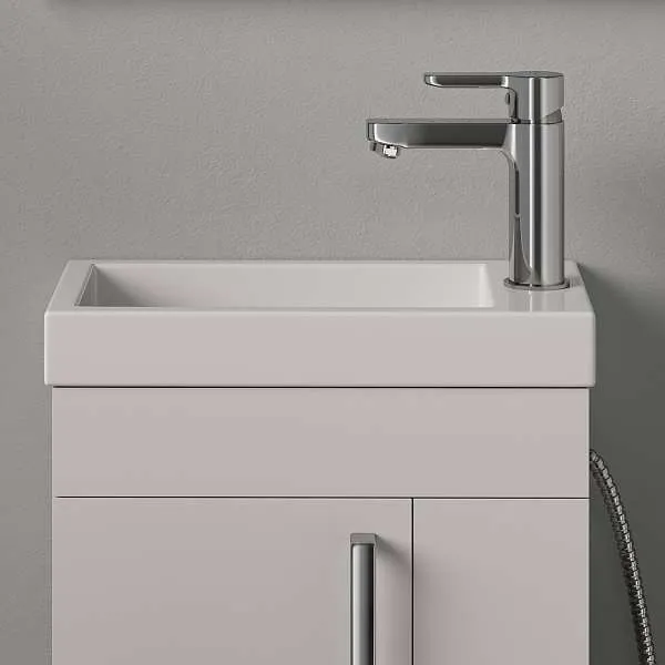 Смеситель для раковины IDDIS Sena с гигиенической лейкой SENSB00i08