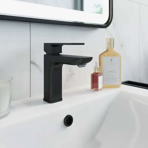 Смеситель для раковины IDDIS Slide черный SLIBL00i01